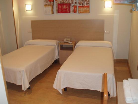 Burgo Hostal Francisco Salinas الغرفة الصورة
