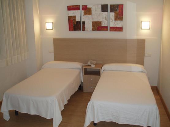 Burgo Hostal Francisco Salinas الغرفة الصورة